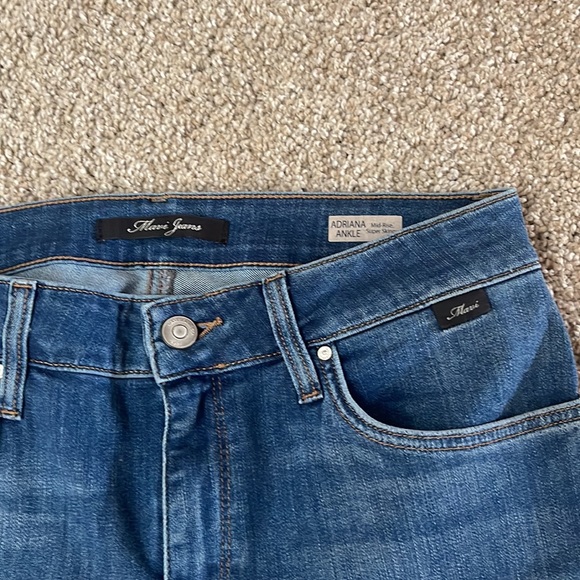 Cute ankle jeans in great condition. - Picture 2 of 7